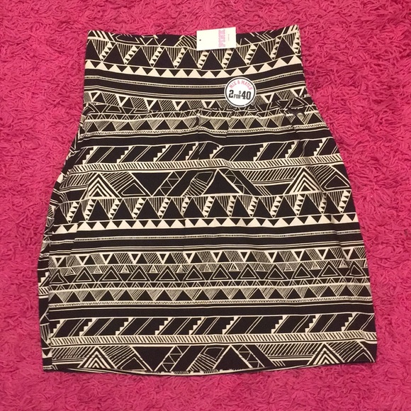 PINK Victoria's Secret Dresses & Skirts - SALE * Printed High Waisted Mini Skirt